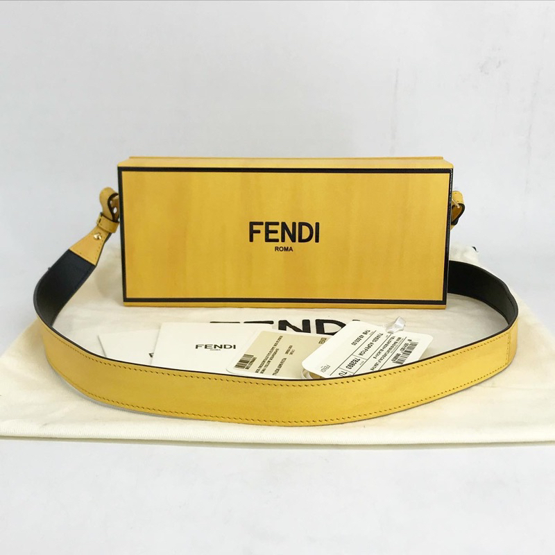 (Like New!) FF Box Horizontal Bag Dc20