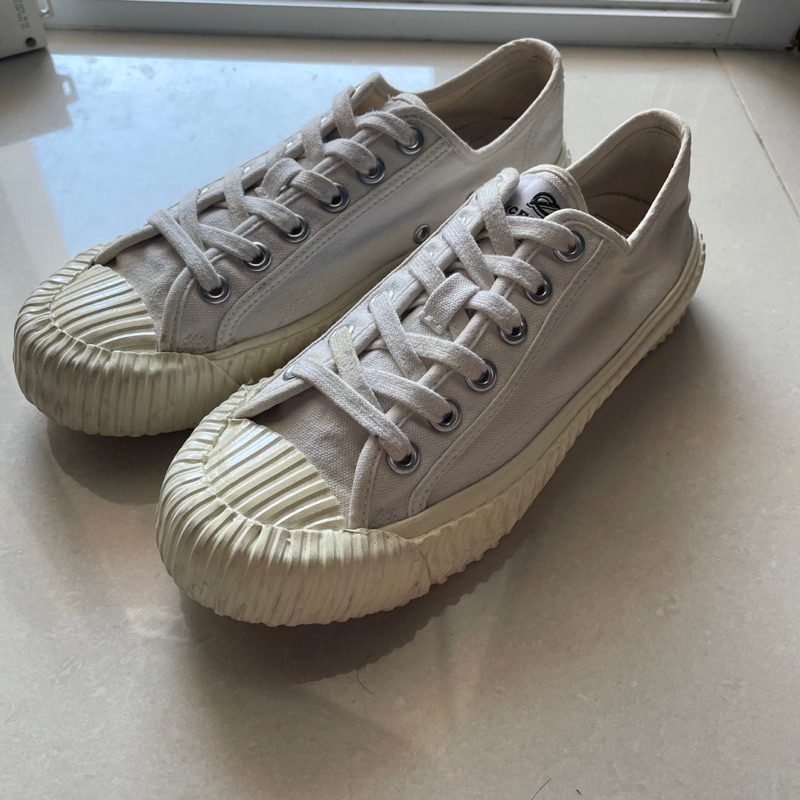 รองเท้าผ้าใบมืองสอง Excelsior 39/25 cm