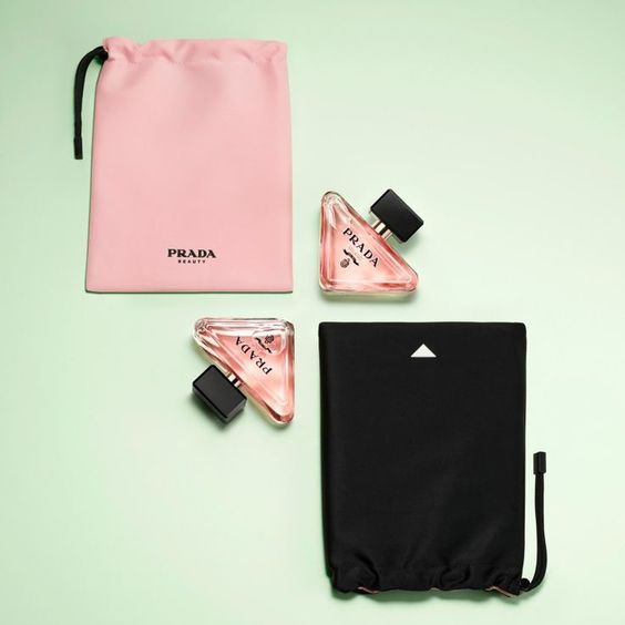 กระเป๋าสะพาย Prada Paradoxe Bag