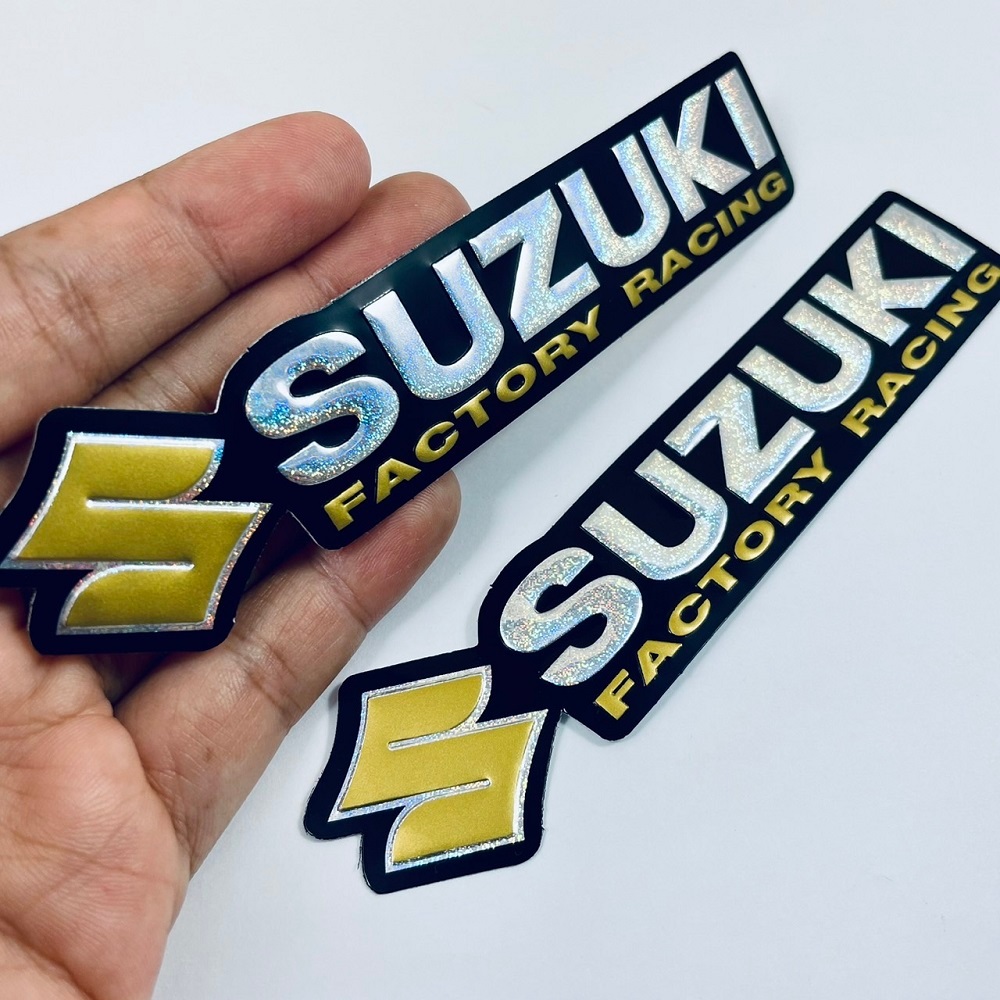 สติ๊กเกอร์ Suzuki ซูซูกิ Logo โลโก้ สีทอง สติกเกอร์ 3D ปั๊มนูน 2ชิ้น แต่งรถ ติดรถ รถมอเตอร์ไซค์ รถยนต์ Racing Sticker