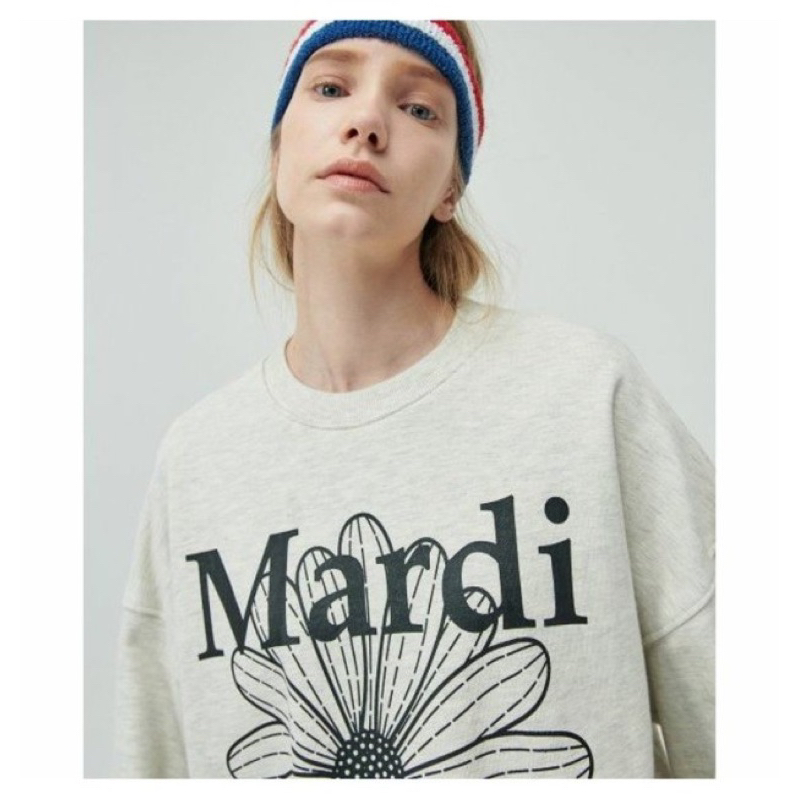 (พรี🇰🇷) เสื้อสเวตเตอร์ Mardi Mercredi flower oatmeal🇰🇷