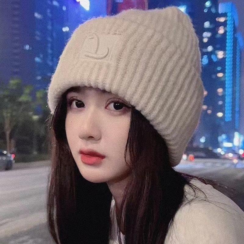 D065 หมวกไหมพรม ผ้าวูล แบบหนา ป้องกันหู ทรงหลวม ขนาดใหญ่ ให้ความอบอุ่น แฟชั่นฤดูใบไม้ร่วง และฤดูหนาว สําหรับผู้หญิง