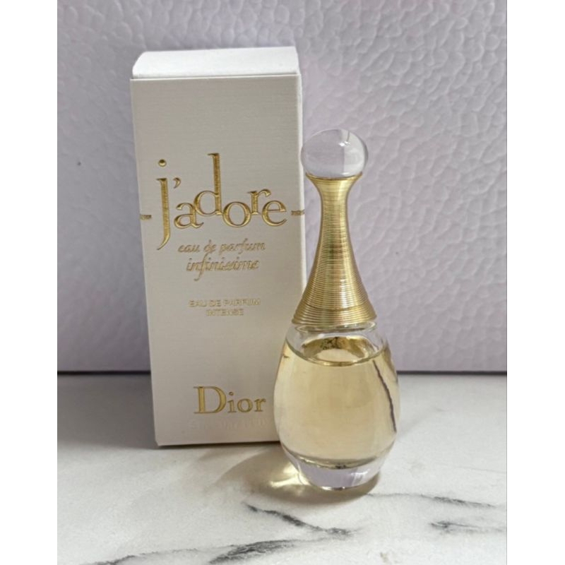 Christian Dior J'adore Eau de Parfum Infinissime eau de parfum intense น้ำหอมจิ๋วหัวแต้ม ขนาด 5ml