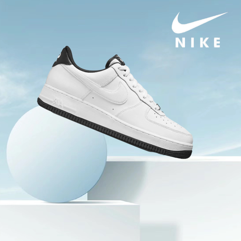 Nike Air Force 1 Low '07 Classic Lightweight Low Top รองเท้าผ้าใบสีขาวและสีดำ ของแท้ 100%
