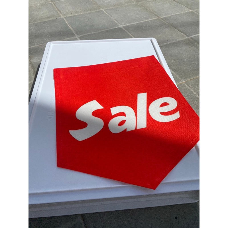 ป้าย Sale  ป้ายสีแดง ผ้าดิบแคนวาส พิมพ์ลาย พร้อมร้อยเชือก