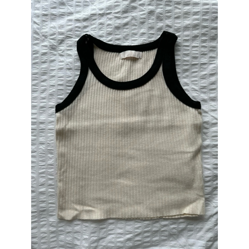 เสื้อกล้ามจาก AS STUDIO