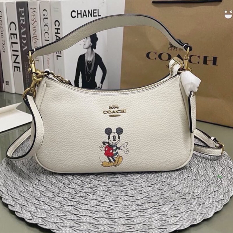 พร้อมส่ง🛍️*COACH Disney X Coach Teri Shoulder Bag With Mickey Mouse