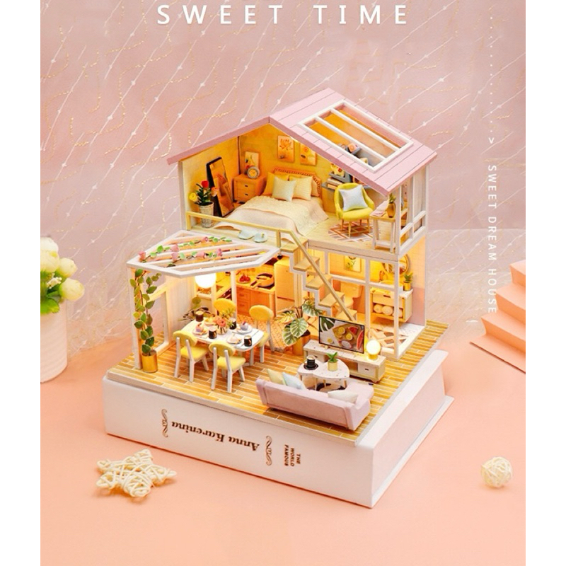 บ้านตุ๊กตาDIY มีฝาครอบกันฝุ่น รุ่น M2001 Sweet Time บ้านDIY Dollhouse โมเดลไม้ บ้านไม้ บ้านจิ๋ว
