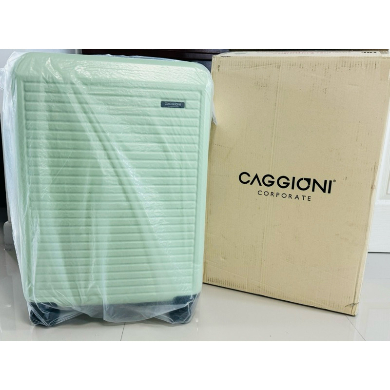 กระเป๋าเดินทาง caggioni 24 นิ้ว สี greenery