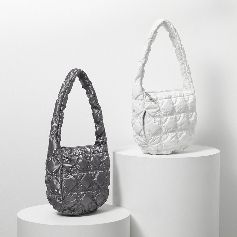 (พร้อมส่ง) กระเป๋า Carlyn Soft M/L bag สี Steel ของแท้จากเกาหลี - รูปที่ 2