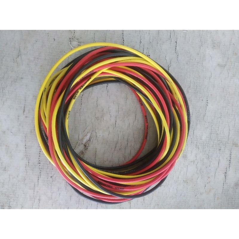 สายไฟรถยนต์ขนาด1.0มี3สีๆละ4เมตรพิเศษแถมท่อหดสีดำขนาด3.5มม.1เมตร