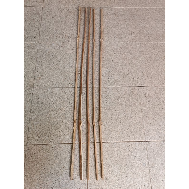 ไม่ไผ่ทำว่าวผ่าซี่ขนาด 100 cm. 1 มัดมี5อัน ไม้ไผ่หนาม
