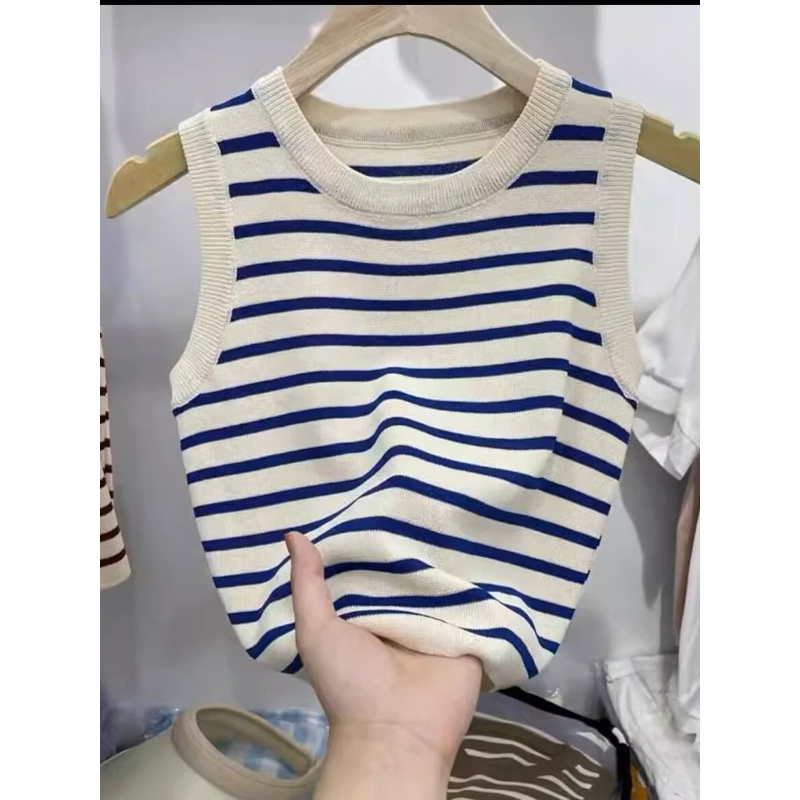 พร้อมส่ง ในไทย เสื้อแขนกุด ลายขวาง ไหมพรม เกาหลี มินิมอล ใส่สบาย ไม่ร้อน อกยืดได้เยอะ