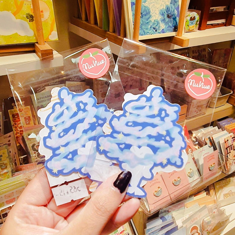 Die-cut sticker ไดคัตสติกเกอร์ลาย Mimi หมาแดงแสนน่ารัก และ Beluga วาฬขาวใจดี กันน้ำ พร้อมส่ง [NuNue]