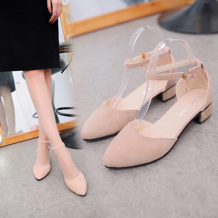 รองเท้าแตะส้นเตี้ยแบนหัวมน คัทชูรัดข้อ ใส่สบายไม่กัดเท้า ใส่ทำงาน ใส่ออกงานแมทกันสุดๆ