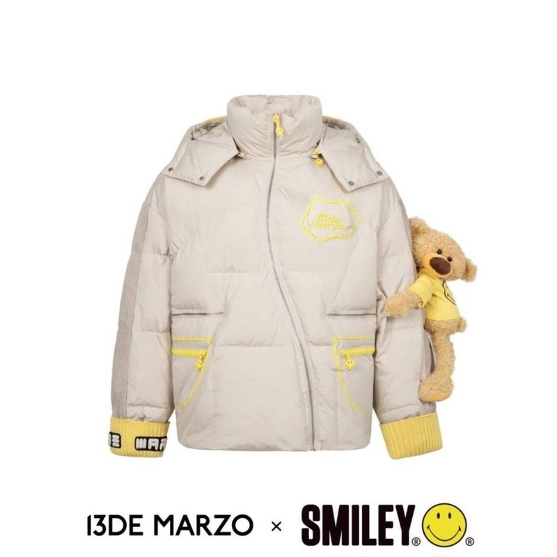 เสื้อกันหนาว ขนเป็ด ยี่ห้อ 13DE MARZO X SMILEY รุ่น CURVE ZIPPER DOWN JACKET ANGORA ของแท้ สีครีม ไซ