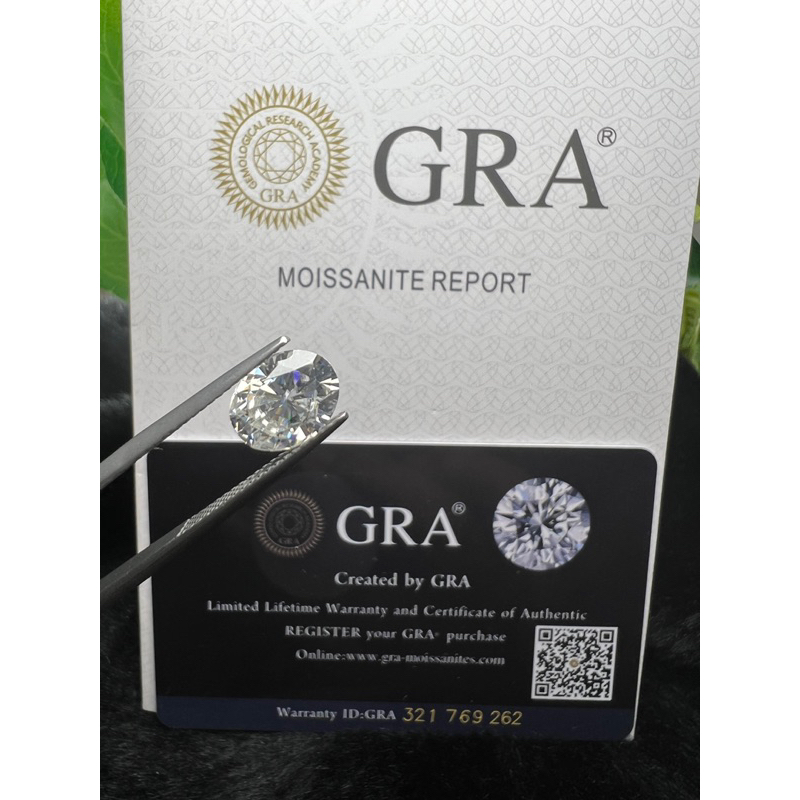 เพชรโมอีสโมซาไนท์ MOISSANITE DIAMOND 9x7 mm(1 pieces 2 carats) VVS1 D Color