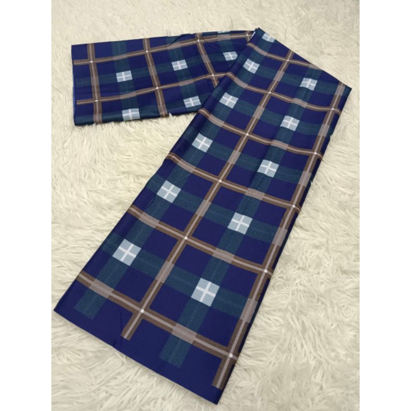 ผ้าโสร่งชายผ้าถุงเย็บสำเร็จพร้อมนุ่ง(B23)ผ้าคอตตอน100%ผ้านิ่มไม่ลื่นสีไม่ตกซับน้ำได้ ราคาชิ้นละ55บาท ผ้านำมาตัดเสื้อได้