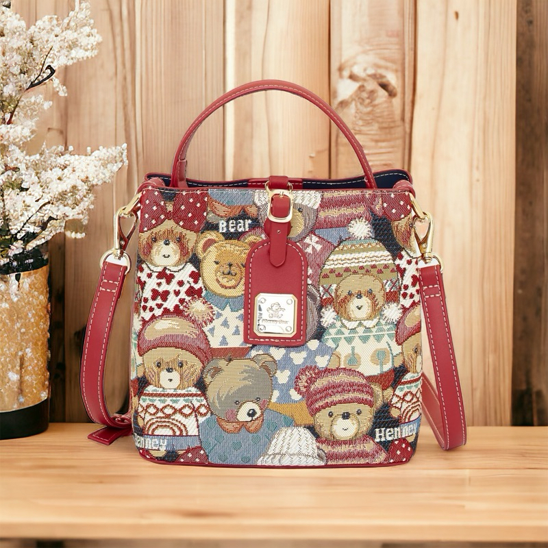Henneybear - H929 ลาย Cute Bear กระเป๋าสะพายข้าง กระเป๋าถือ มาใหม่ทรงสวย new arrival