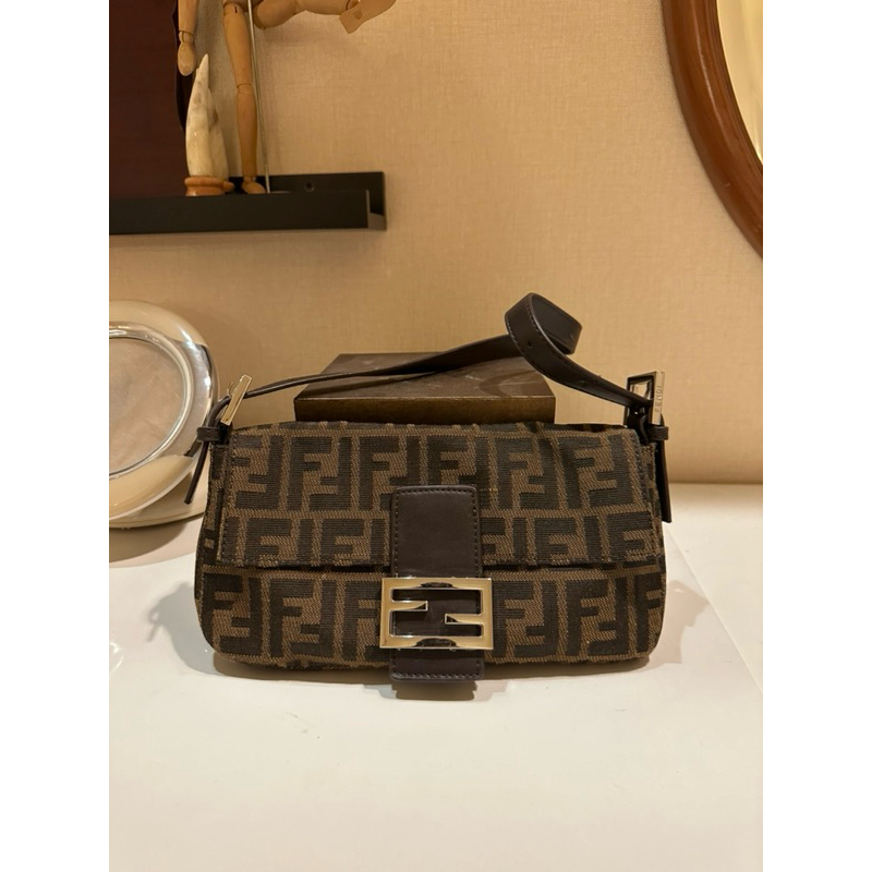 Fendi baguette vintage **เทียบแท้**