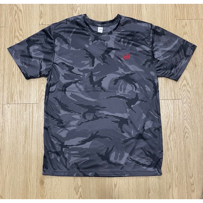 เสื้อยืดลาย เสื้อยืดผ้านุ่ม Men t-shirt