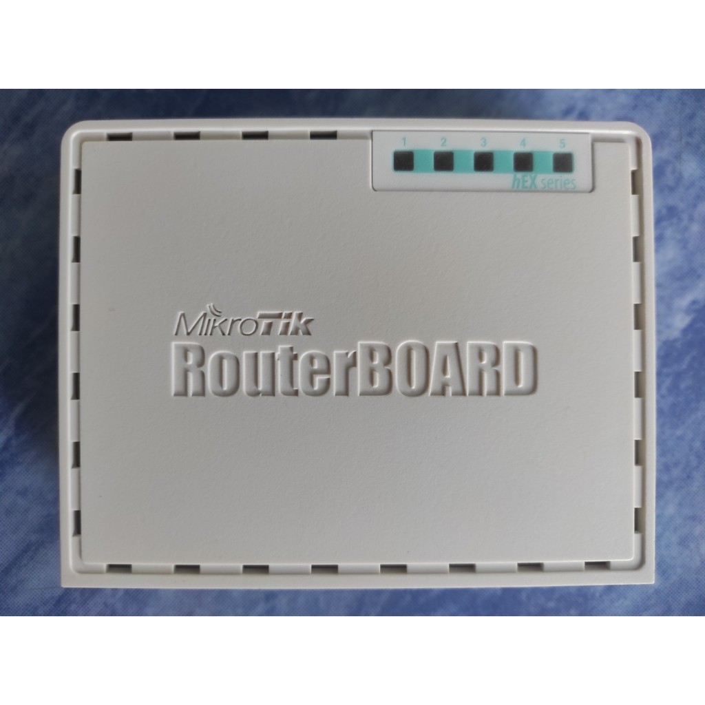 Mikrotik RB750Gr3 hex มือสอง
