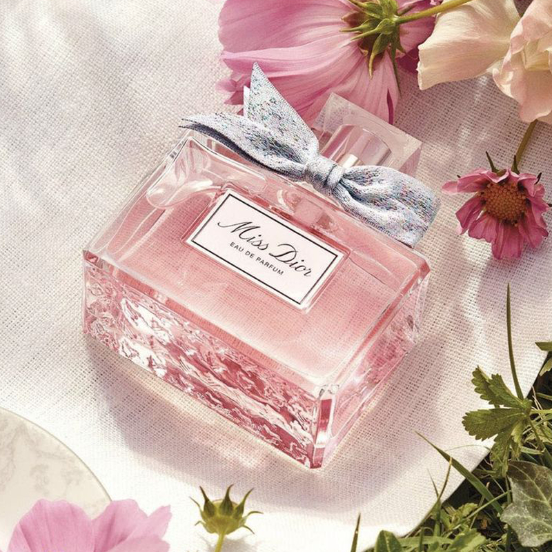 น้ำหอมยอดนิยมคริสต์มาสFloral and Fruity Perfume Blooming Bouquet EDT น้ำหอมแท้ 100%