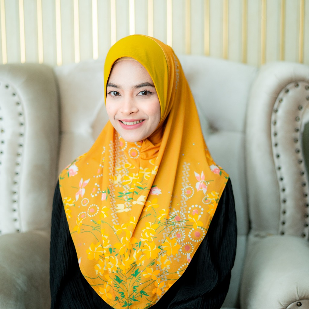 ผ้าคลุมฮิญาบแบบสวมสำเร็จ รุ่น LATEEFAH เหมาะสำหรับใส่รายอออกงานอิสลามหรือรับแขก HL81 วาริสมุสลิม