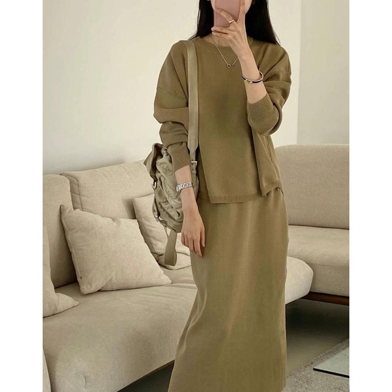 เซ็ตไหมพรม เสื้อแขนยาว กระโปรงยาว