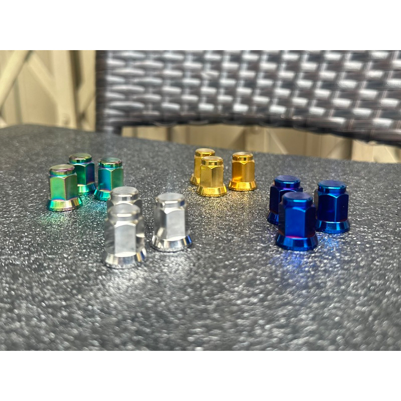 น็อตตัวเมียฝาสูบ M7 M8 "ลายสนาม(เรียบ)" คอท่อ น็อตเสื้อสูบ หลายสี ราคาตัวละ!!