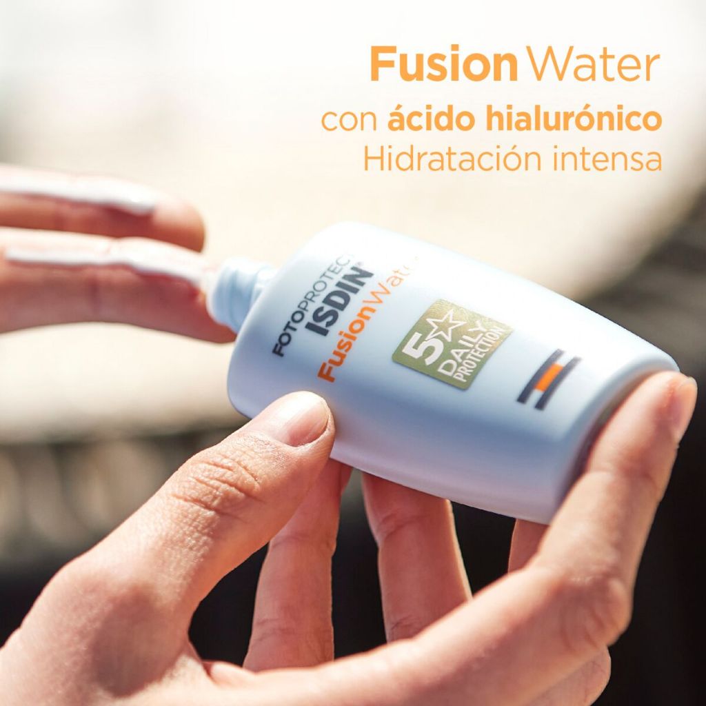 ISDIN Fotoprotector Fusion Water SPF50 ขนาด 50 ml