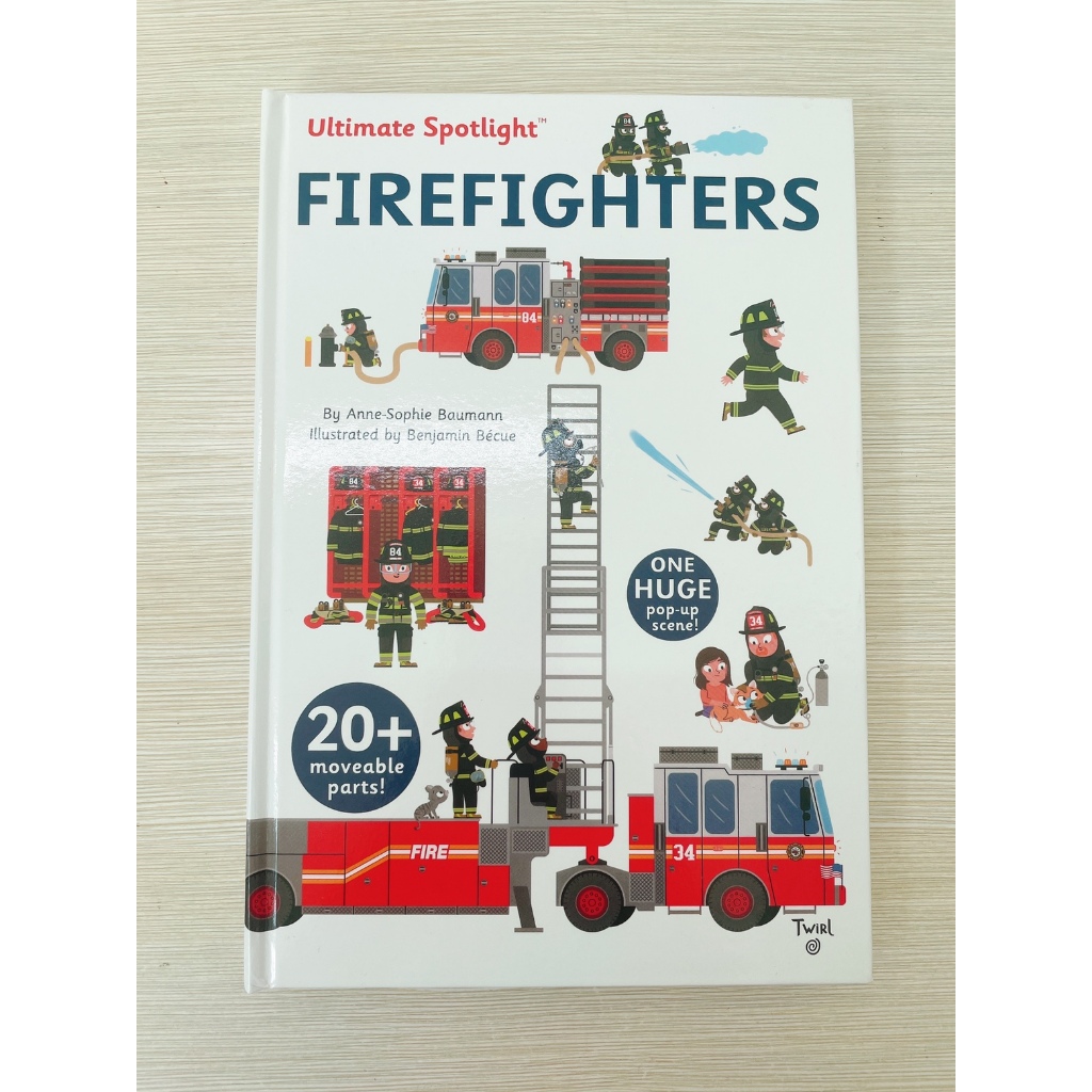 ใหม่! Ultimate Spotlight Firefighters 5-8y Interactive picture 3D book