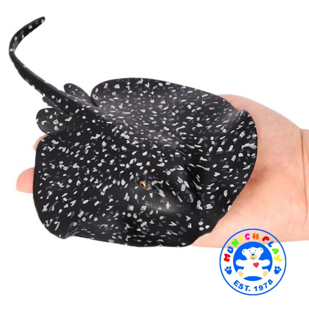 Munich Play โมเดลสัตว์ Stingray ปลากระเบน โพลคาดอท ขนาด 21.00 CM (จากหาดใหญ่)