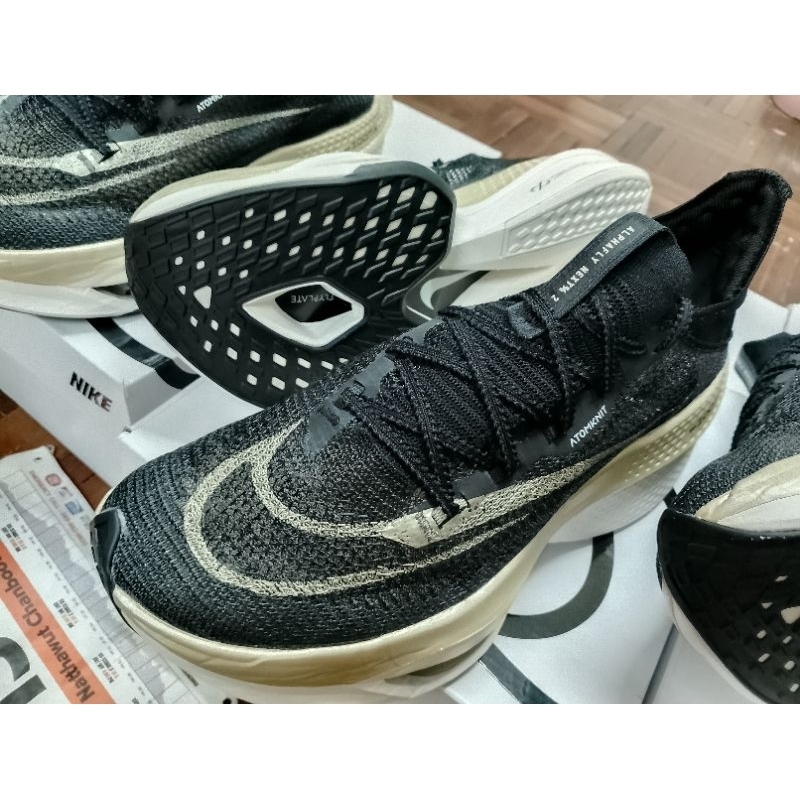 รองเท้าวิ่ง Nike Air Zoom Alphafly Next%2 แท้ ใหม่ กล่อง ถุงผ้า ครบ Size 9.5US ของแท้จาก Shop Nike