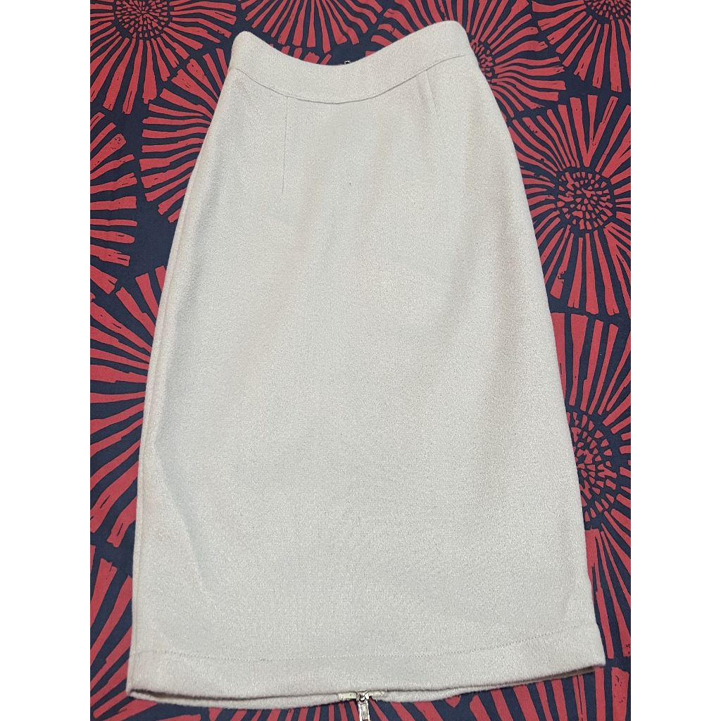 SHEIN WHITE SKIRT (PRELOVED)