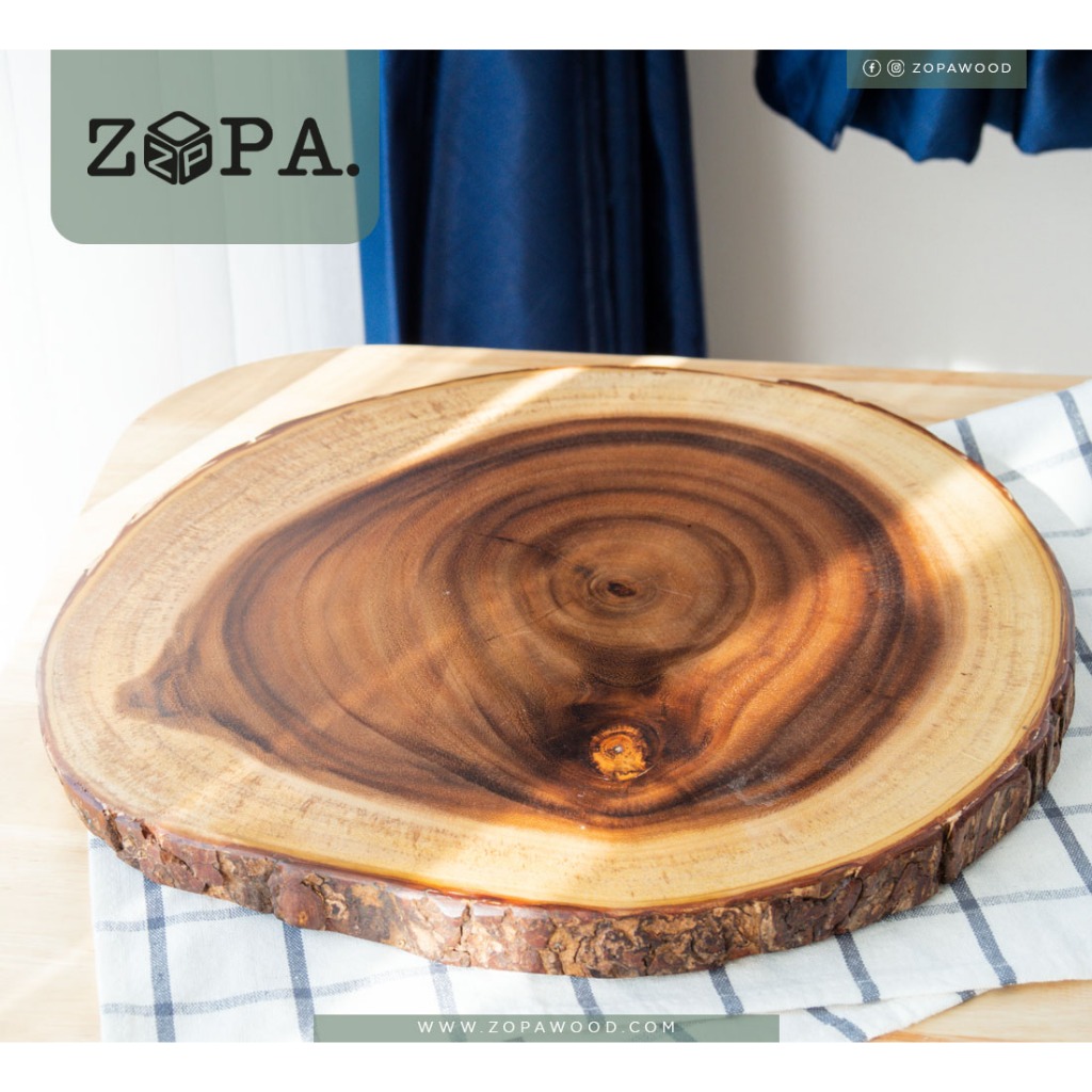 เขียงกลมเปลือกไม้จามจุรี โซปา รูปทรงธรรมชาติ ถาดไม้เสิร์ฟอาหาร NT340 ZOPA Rustic Round Acacia Board