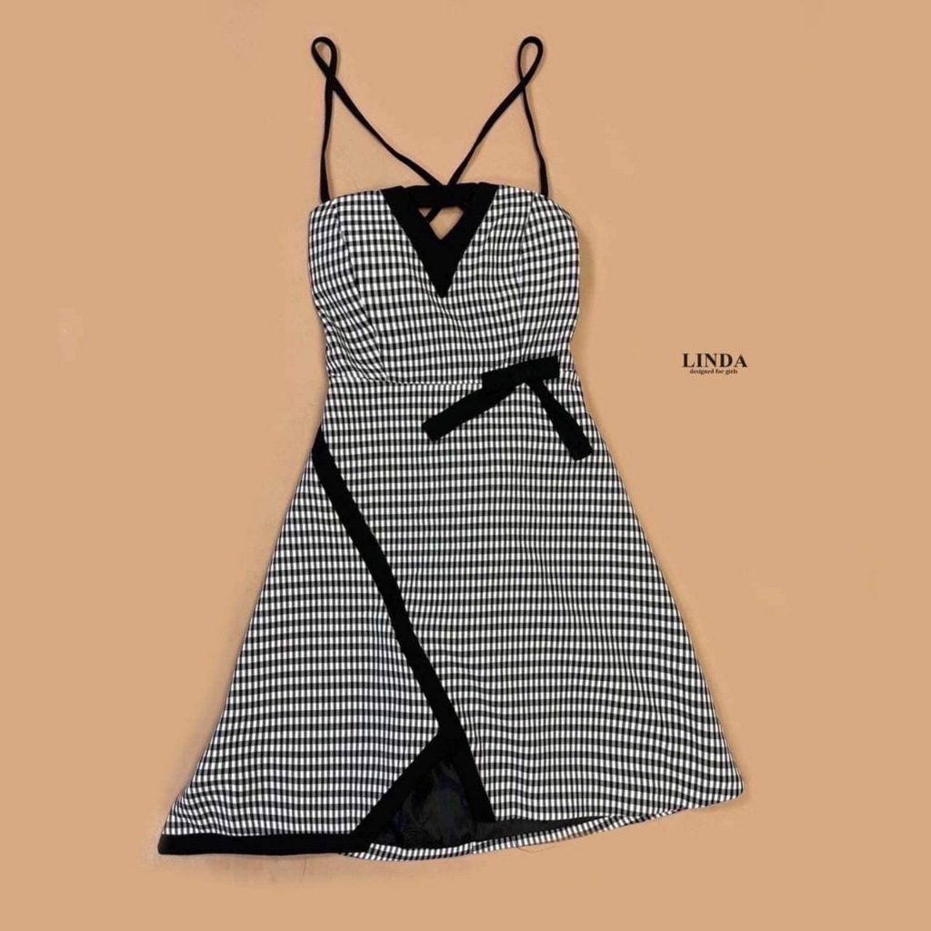 B291# S M L งานป้าย LINDA เดรสสั้นสก็อต สายเดี่ยวแต่งขอบดำ