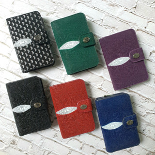 กระเป๋าสตางค์หนังปลากระเบนแท้หูคาด ไซซ์กลาง