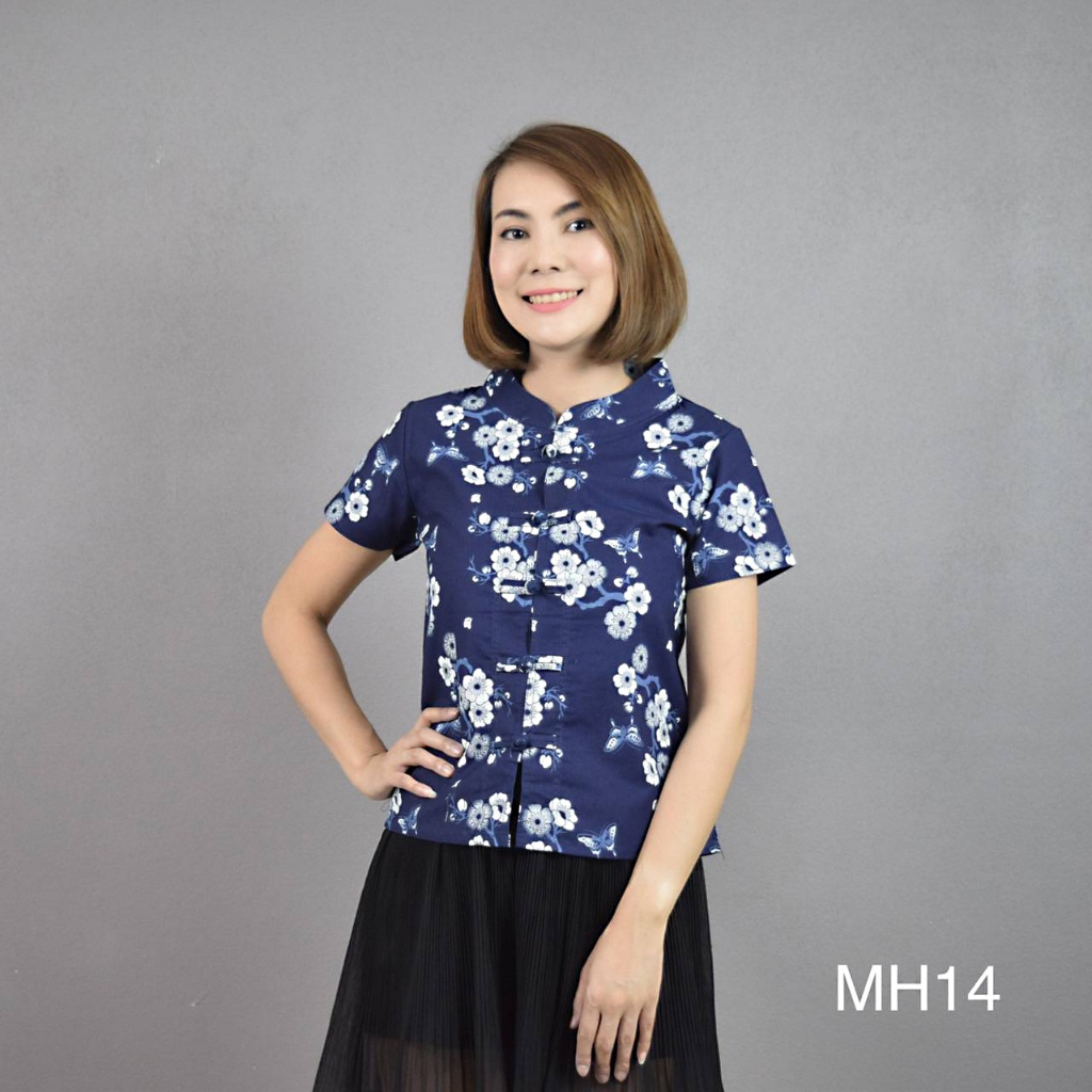 BM เสื้อม่อฮ่อม หญิงเข้ารูป พิมพ์ลาย พวงมาลัย กระดุมตรง แขนตรง
