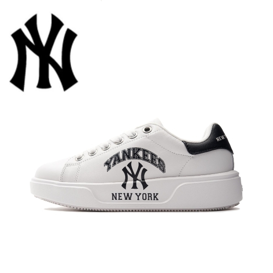 MLB Chunky Classic Varsity New YorkYankees White Black ของแท้ 100 %