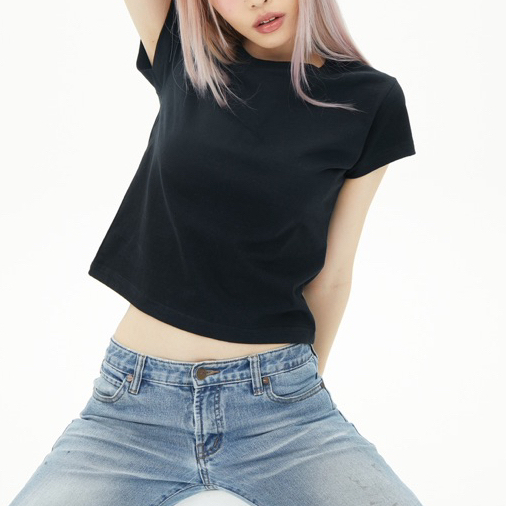 เสื้อยืด คอกลม รุ่นbaby tee สีดำ crop top 100%cotton สไตล์Y2K