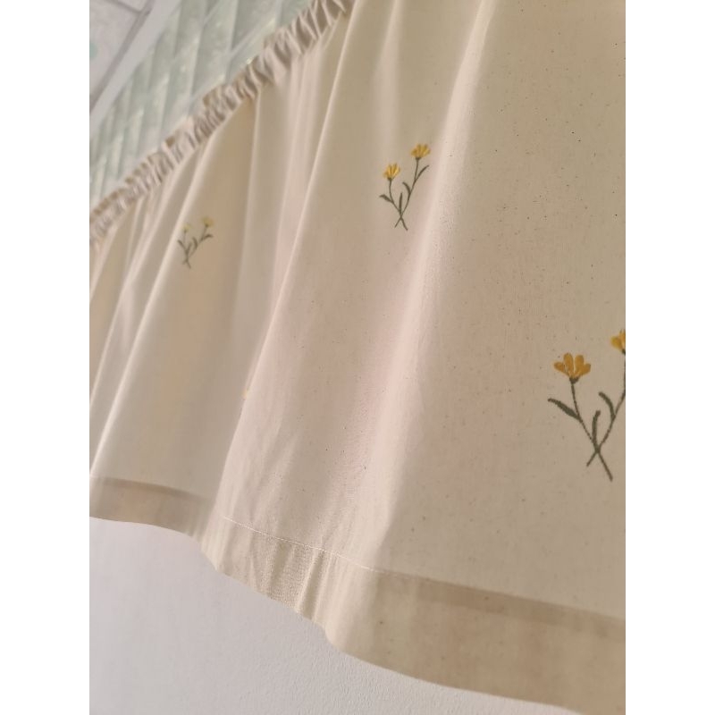 แนะนำ ผ้าม่าน ผ้าม่าน ม่านสั้นครึ่งบานปิดเคาท์เตอร์ ผ้าฝ้ายธรรมชาติปักดอกไม้ ราคาพิเศษ มีเก็บเงินปลายทาง