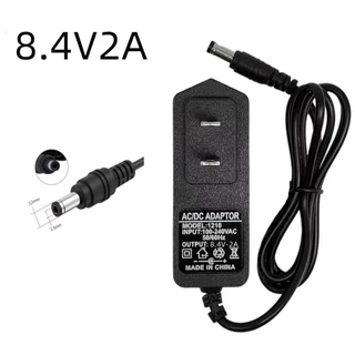 DC อะแดปเตอร์ 8.4V 2A 2000mA (5.5x2.5mm)