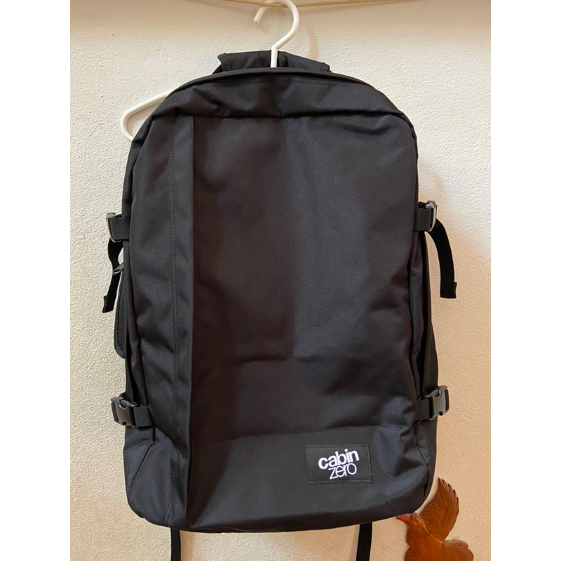 กระเป๋าเป้ backpack cabin zero 44l สี absolute black