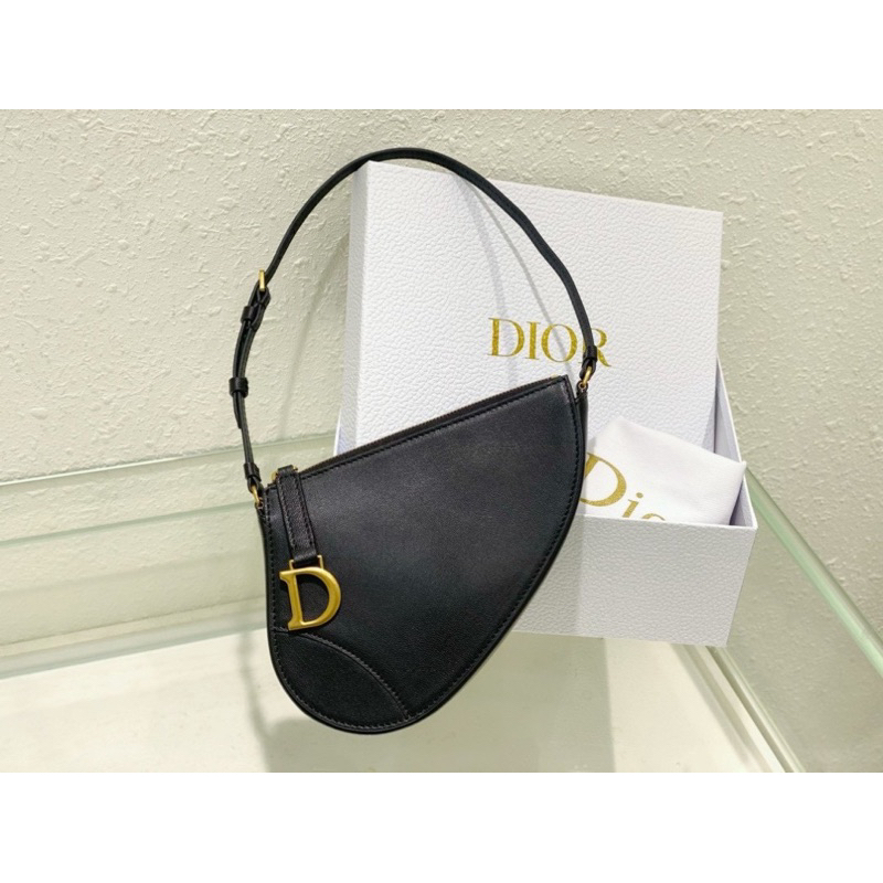 Dior SADDLE SHOULDER POUCH(Ori)เทพ size 20x15x4 cm