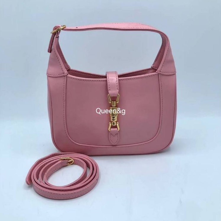 ชมพู น่ารัก Gucci jackie 1961 vintage crossbody bag กุชชี่ โท้ท น่ารักมาก กระเป๋า หนังแท้ มือสอง แบร