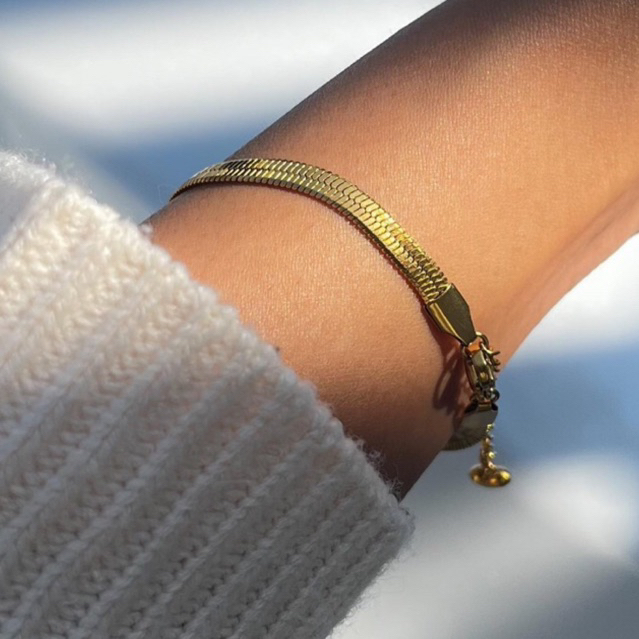 PAWEENA GOLD SNEAK BRACELET📿