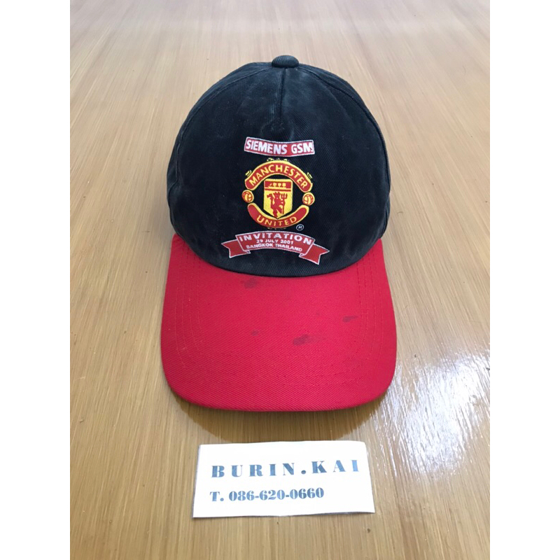 หมวก Manchester united Invitation 29 July 2001 bangkok thailand ผ้ายีนส์สีเฟดตามเวลา ปีกหมวกมีเลอะตา