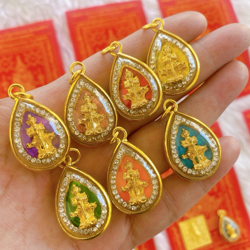 จี้ท้าวเวสสุวรรณล้อมเพชรประจำวันเกิด7สี7วัน แถมยันต์ท้าวเวส+แผ่นทองท้าวเวส