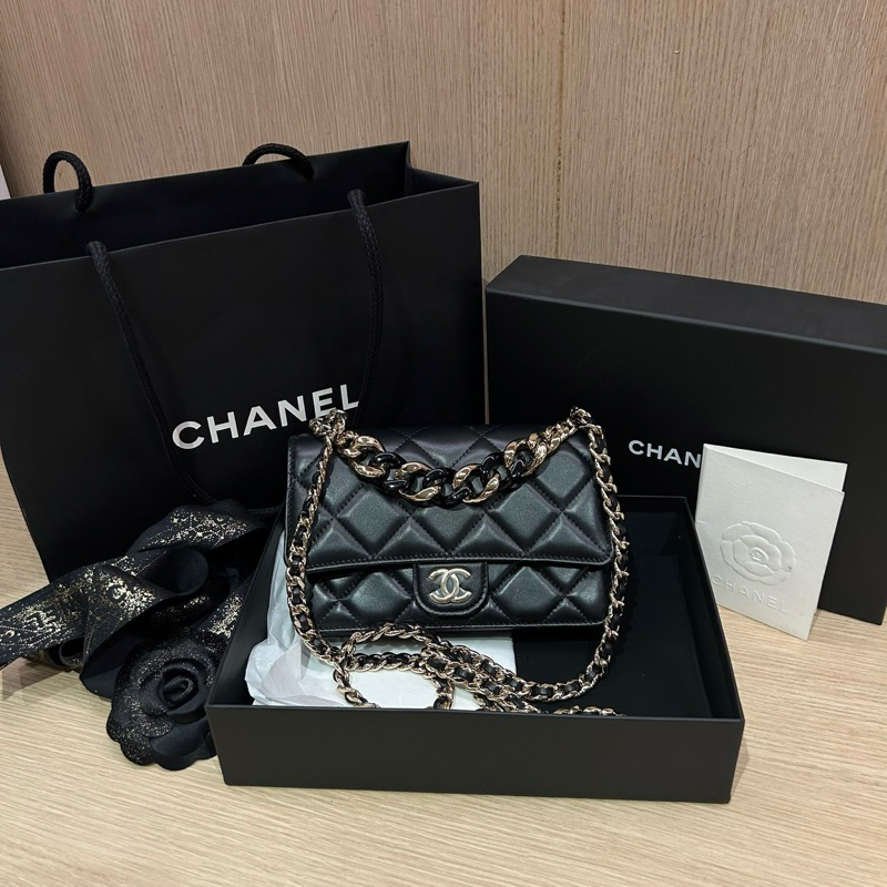 [BU231212193] Chanel / Classic WOC with Handle Chain